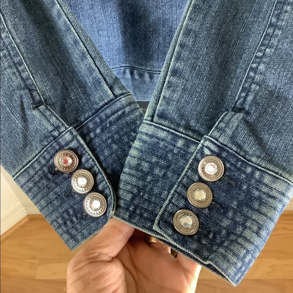 Baccini Blue Jean Jacket - Picture 8 of 11